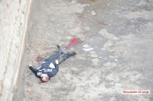 Из-за повестки в военкомат николаевец покончил жизнь самоубийством, прыгнув в вольер с тиграми в зоопарке