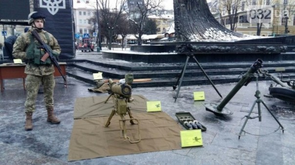 Украинские военные показали свое лучшее вооружение в день ВСУ Украинские военные показали свое лучшее вооружение в день ВСУ