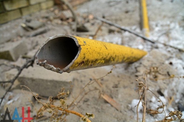 Последствия ночных обстрелов: повреждены минимум 13 домов в Куйбышевском районе Донецка, ранен мирный житель