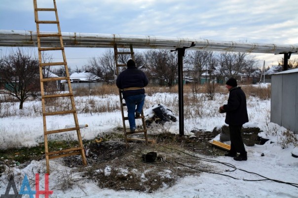 Последствия ночных обстрелов: повреждены минимум 13 домов в Куйбышевском районе Донецка, ранен мирный житель