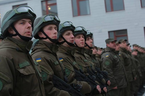Национальная гвардия Украины готовит своих младопатриотов Национальная гвардия Украины готовит своих младопатриотов