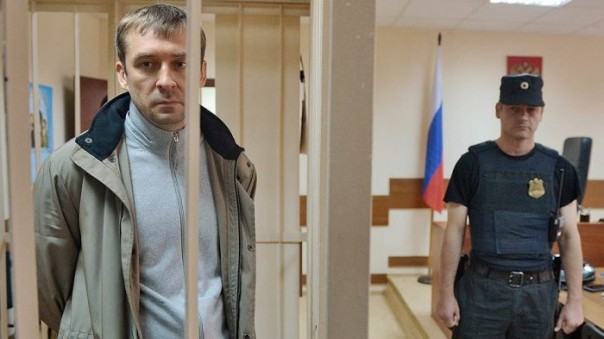 Стало известно, куда могут пойти миллиарды Захарченко Стало известно, куда могут пойти миллиарды Захарченко