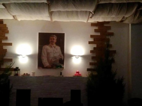 В Москве открылся ресторан НКВД. Мнения либералов и «ваты» разделились В Москве открылся ресторан НКВД. Мнения либералов и «ваты» разделились