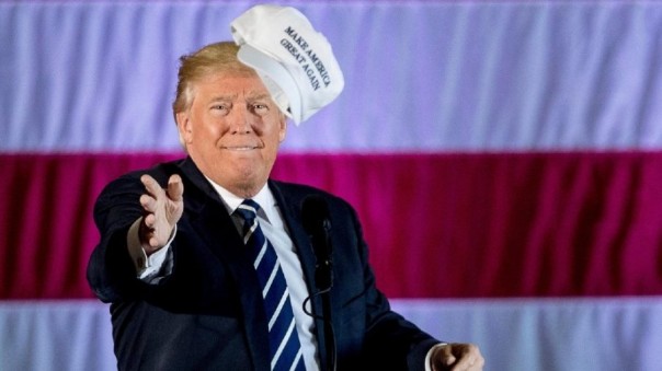 Демократы хотят обобрать Трампа