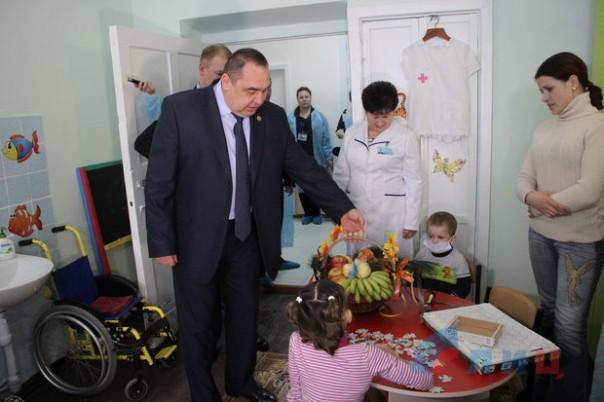 Больницы ЛНР готовы лечить жителей Украины, нуждающихся в помощи. Глава ЛНР оценил результаты модернизации онкогематологического отделения ЛРДКБ Больницы ЛНР готовы лечить жителей Украины, нуждающихся в помощи. Глава ЛНР оценил результаты модернизации онкогематологического отделения ЛРДКБ