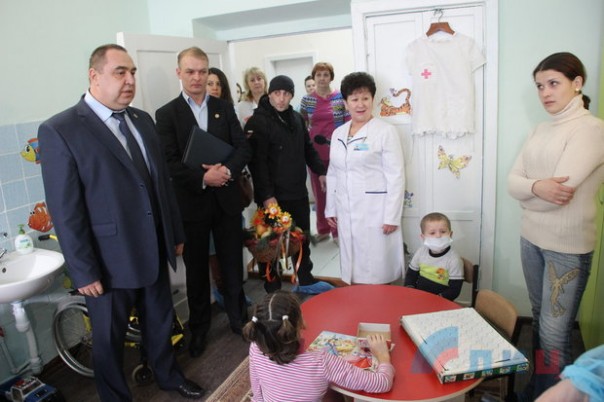 Больницы ЛНР готовы лечить жителей Украины, нуждающихся в помощи. Глава ЛНР оценил результаты модернизации онкогематологического отделения ЛРДКБ