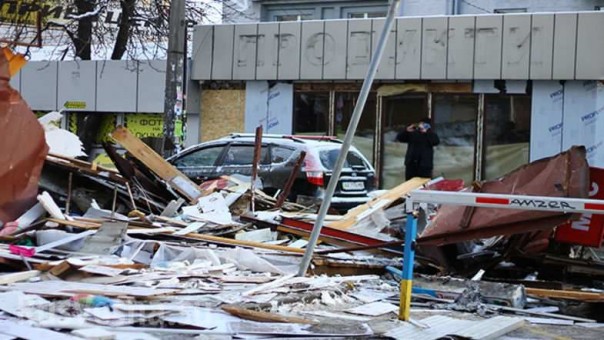 Массовая драка полицейских и предпринимателей в Киеве, есть раненые (ВИДЕО 18+)