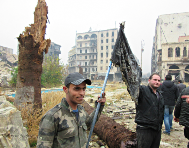 В Восточном Алеппо, в бункере поймали инструкторов стран НАТО