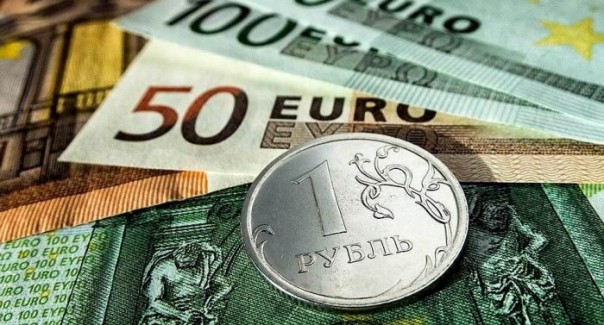 Доллар тонет: Россия и Китай сбрасывают гособлигации США