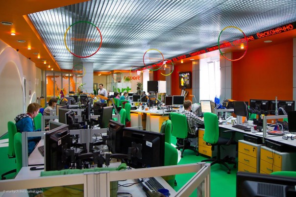 Офис "РИА Новости" в Киеве атакован украинскими нацистами