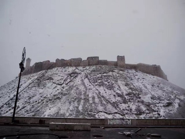 Первый снег в Алеппо. Первый снег в Алеппо.