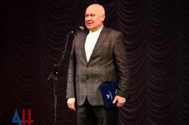 Сводка от МО ДНР 22 декабря 2016. Укрофашисты за сутки почти 970 раз нарушили режим прекращения огня Сводка от МО ДНР 22 декабря 2016. Укрофашисты за сутки почти 970 раз нарушили режим прекращения огня