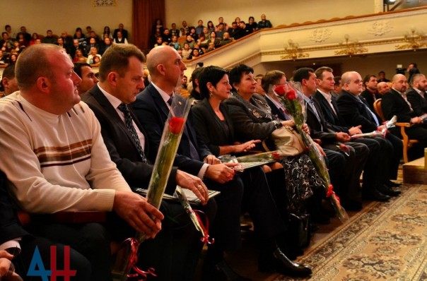 Сводка от МО ДНР 22 декабря 2016. Укрофашисты за сутки почти 970 раз нарушили режим прекращения огня Сводка от МО ДНР 22 декабря 2016. Укрофашисты за сутки почти 970 раз нарушили режим прекращения огня