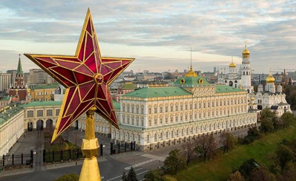 Россия, восставшая из обломков