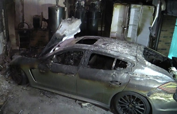 Московский суд взыскал с "Порше" 25 млн за сгоревший особняк на Рублёвке