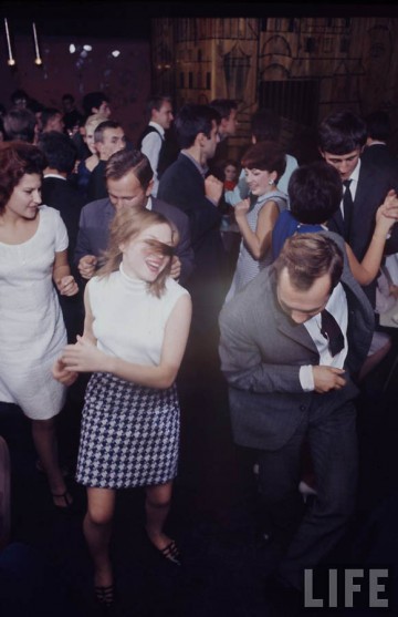 Молодежи 60-х посвящается