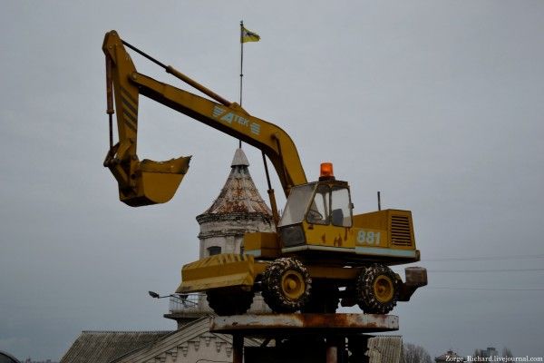 Украинские заводы уходят на запад в виде металлолома Украинские заводы уходят на запад в виде металлолома