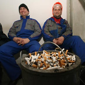 СМИ: Минздрав предлагает увеличить рабочий день для курильщиков