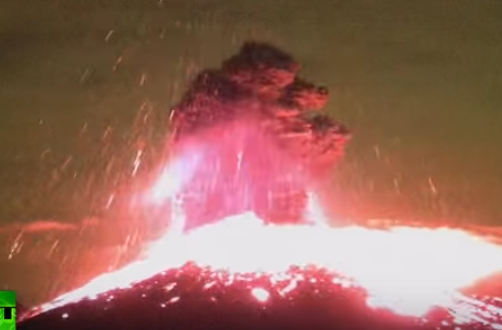 В Мексике началось извержение вулкана Колима