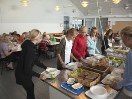 Во Франции мусульманских школьников заставят есть свинину