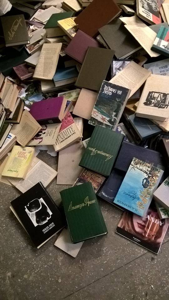 Работники вуза в Киеве сожгли в печи русскую классику Работники вуза в Киеве сожгли в печи русскую классику