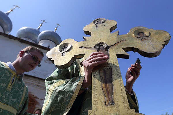 «Горло себе перережу»