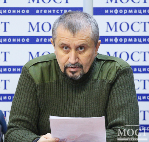 В Днепропетровске люди Яроша, «Айдар» и «Азов» создали движение по борьбе с «сепаратизмом» В Днепропетровске люди Яроша, «Айдар» и «Азов» создали движение по борьбе с «сепаратизмом»