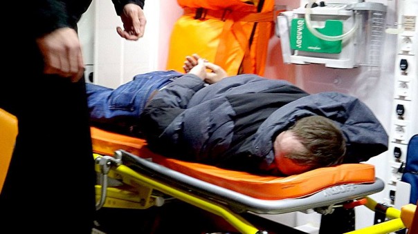 ЧП в Мариуполе: пьяный в хлам полицейский вьехал в главную городскую елку ЧП в Мариуполе: пьяный в хлам полицейский вьехал в главную городскую елку