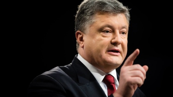 Порошенко заявил о «временной украинской оккупации», поздравляя Мариуполь с Новым годом
