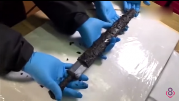 СМИ: китайские археологи обнаружили меч возрастом 2,3 тысячи лет