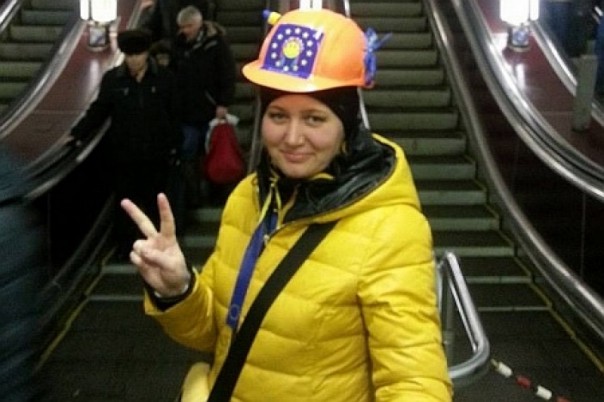 Писательница-истеричка, бросающаяся на продавцов за русский язык, развернула террор в Киеве