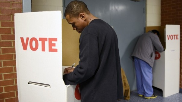 Guardian уличила Вашингтон в двойных стандартах в деле о «российских хакерах»