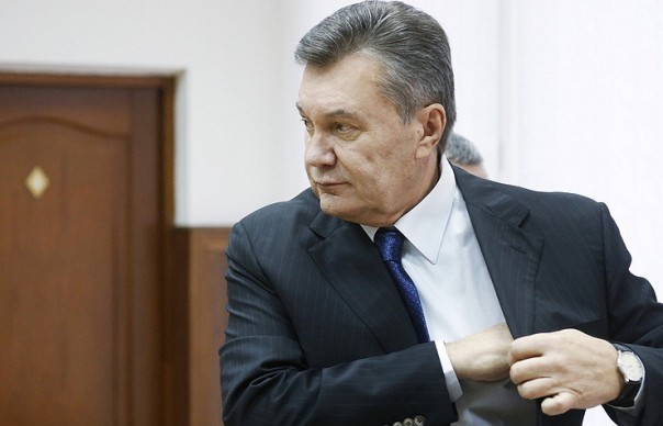 Украинский суд арестовал жилой дом, квартиру, два гаража и корабль Януковича