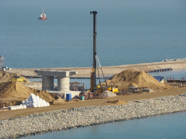 Погружено 50% от всего объема свай моста через Керченский пролив Погружено 50% от всего объема свай моста через Керченский пролив