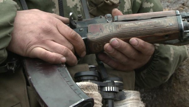 В окопах Донбасса: как защищают родину в поселке Зайцево. Репортаж Александра Сладкова