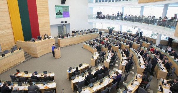 Голос Америки: НКО поддерживают российскую оппозицию