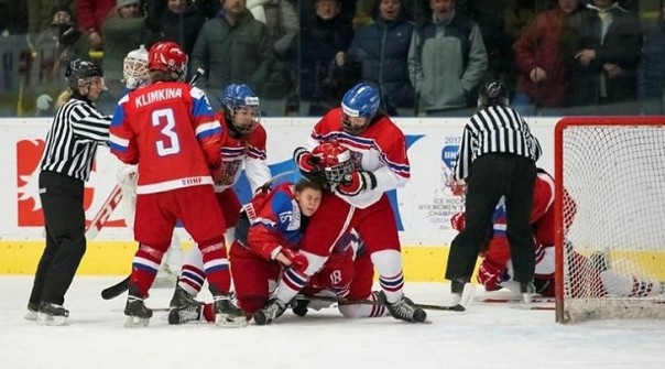 У девочек зачесались кулаки! Драка хоккеисток России и Чехии