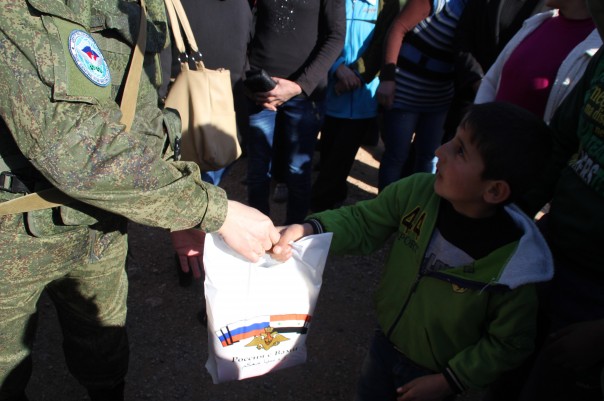 Гуманитарная акция РФ в населенном пункте Эль-Харики, провинции Хомс Гуманитарная акция РФ в населенном пункте Эль-Харики, провинции Хомс