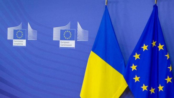 Итоги недели Украины. Мрак безвиза, отрезанное ухо и дно реформ