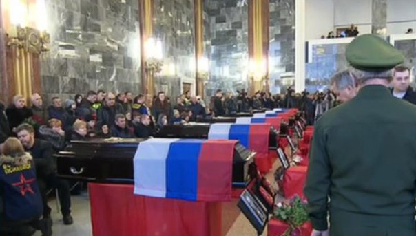 Артистов ансамбля имени Александрова хоронят в Мытищах. Москва прощается с Доктором Лизой