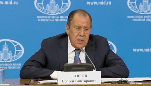 Лавров обвинил Меркель и Олланда во вмешательстве в американские выборы