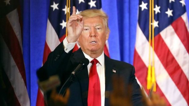 Дональд Трамп отмылся под "золотым дождем"