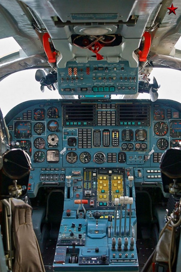 Неуязвимый «Белый лебедь»: Ту-160 получит защиту от всех ракет