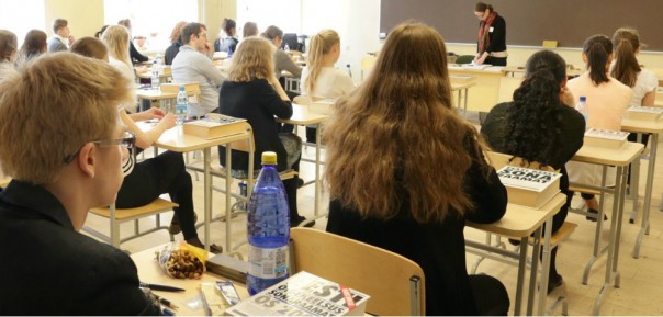 Идеологические опыты на русских школьниках Эстонии: а дустом не пробовали? Идеологические опыты на русских школьниках Эстонии: а дустом не пробовали?