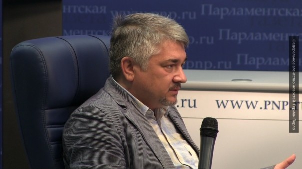 Ищенко: на Украине пока не получили сигнал, что Порошенко можно валить