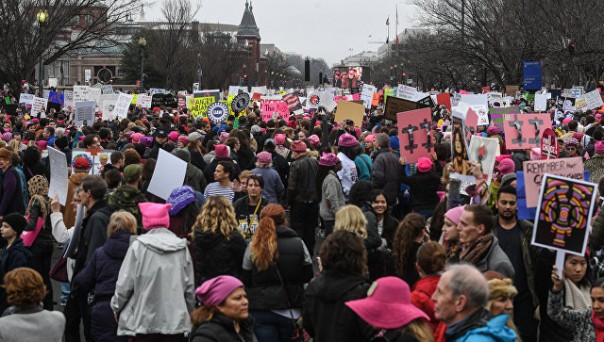 Белый дом "призовет к ответу" СМИ, чьи репортажи считает неправильными Белый дом "призовет к ответу" СМИ, чьи репортажи считает неправильными