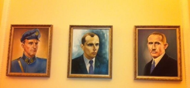 Киев по горло завален мусором из Львова Киев по горло завален мусором из Львова