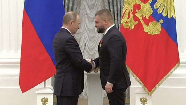 Владимир Путин вручил государственные награды