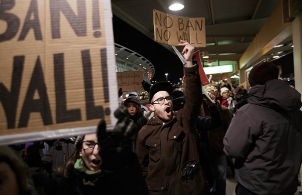 Миграционная политика Дональда Трампа обернулась массовыми акциями протеста