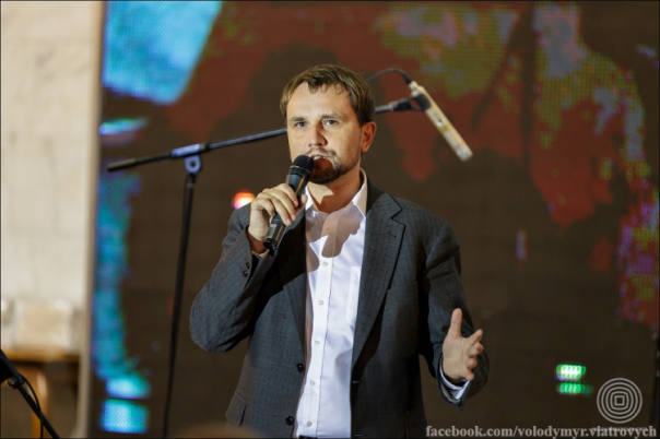 Молчи баба, больше никакого 8 Марта: киевская власть уничтожает праздники